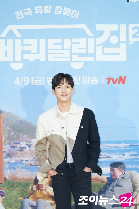 배우 임시완이 9일 오후 온라인 생중계로 진행된 tvN 예능프로그램 '바퀴 달린 집2' 제작발표회에서 포즈를 취하고 있다. [tvN]