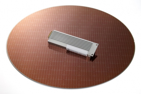 SK하이닉스가 고성능과 저전력 경쟁력을 확보한 기업용 SSD 'PE8110 E1.S' 양산을 시작했다.  [SK하이닉스 ]