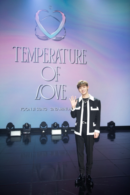 가수 윤지성이  15일 오후 두 번째 미니 앨범 'Temperature of Love' 발매 기념 쇼케이스에 참석했다. [사진=LM엔터테인먼트 ]