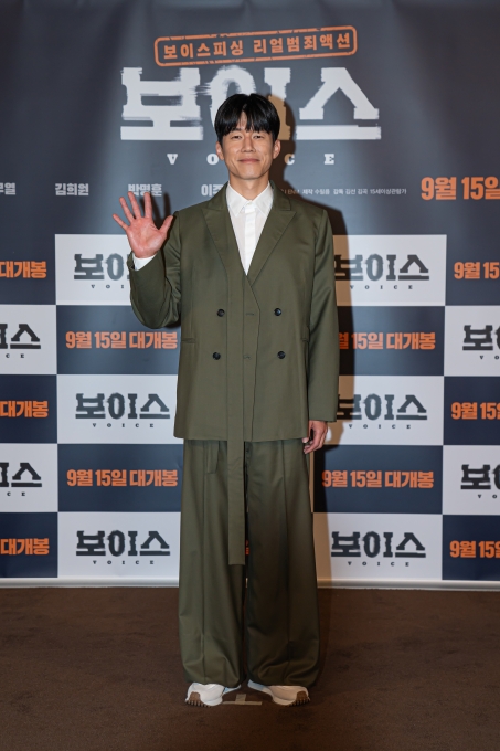 배우 김무열이 6일 오후 '보이스' 언론배급시사회에 참석해 포즈를 취하고 있다. [사진=CJ ENM]