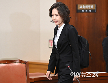 인사청문회 출석하는 이진숙 후보자