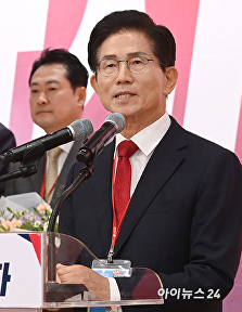 승복연설하는 김문수