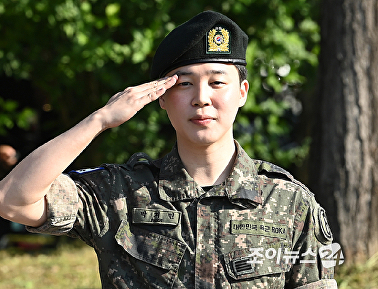 BTS 지민, 건강한 모습으로 돌아왔어요