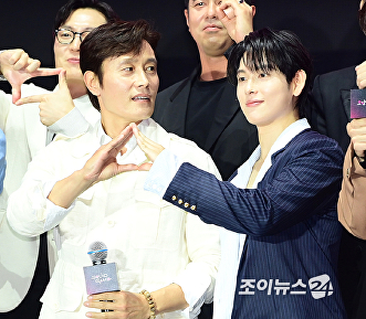 '오징어게임' 이병헌, (임)시완아 우리집 또 올거니?
