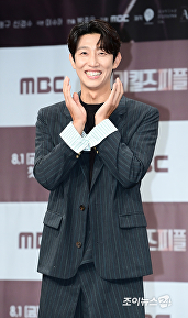 '메리 킬즈 피플' 강기영, 기분 좋은 미소