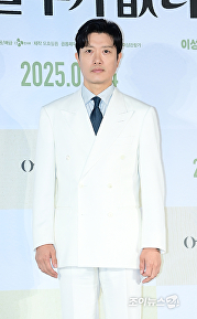 '어쩔수가없다' 박희순, 으른 섹시란