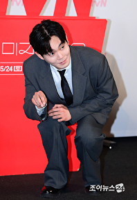 '미지의 서울' 류경수, 모내기하는 젊은 농부
