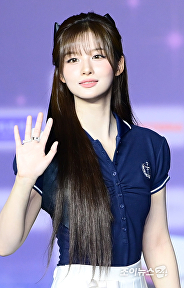 엔믹스 설윤, 4세대 걸그룹 3대장 미모