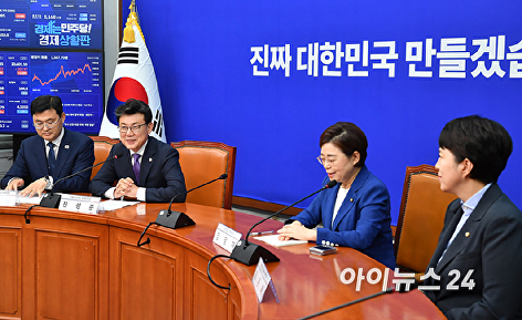 발언하는 진성준 정책위의장