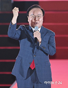 비전 발표하는 김재원 후보