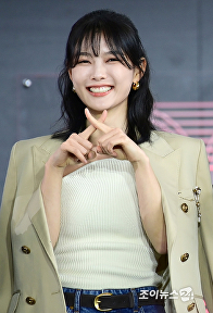 김유정, 무장해제 꽃미소