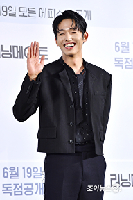 이정식 '웃으면 반전 비주얼'