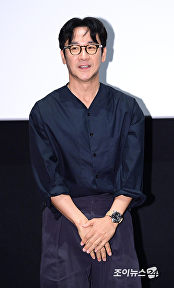 '마지막 숙제' 엄태웅, 복귀작 들고 떨리는 공식석상