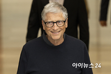 빌 게이츠, 3년 만에 방한