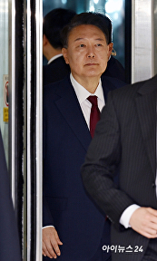오전 재판 끝낸 윤석열 전 대통령