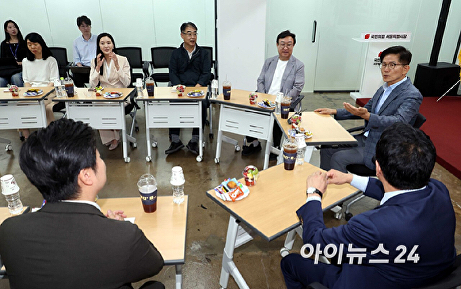 서울시 당원 간담회 갖는 김문수 당대표 예비후보