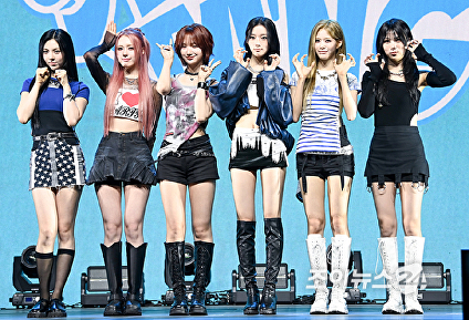 '비주얼 걸그룹' 이프아이... 6인 6색 매력