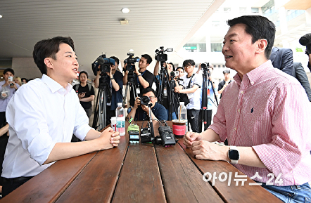 '후보 단일화' 위해 회동하는 이준석-안철수