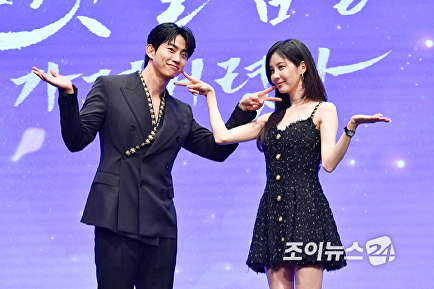 옥택연-서현 '준호X윤아에 이은 2PM과 소녀시대의 만남'