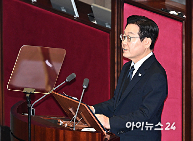 2026년도 예산안 시정연설하는 이재명 대통령