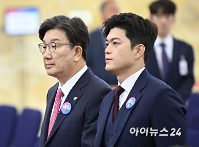 21대 대통령 취임식 참석한 김용태-권성동